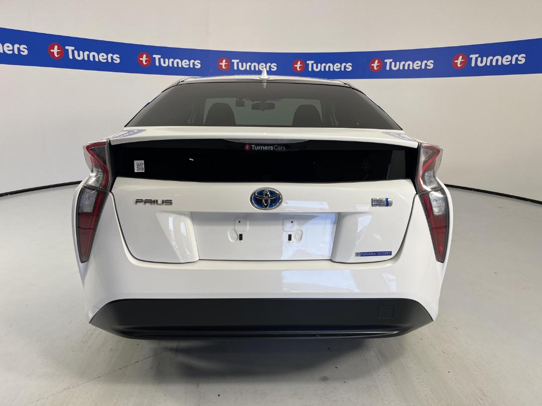 Photo '6' of Toyota Prius Photo '6' of Toyota Prius