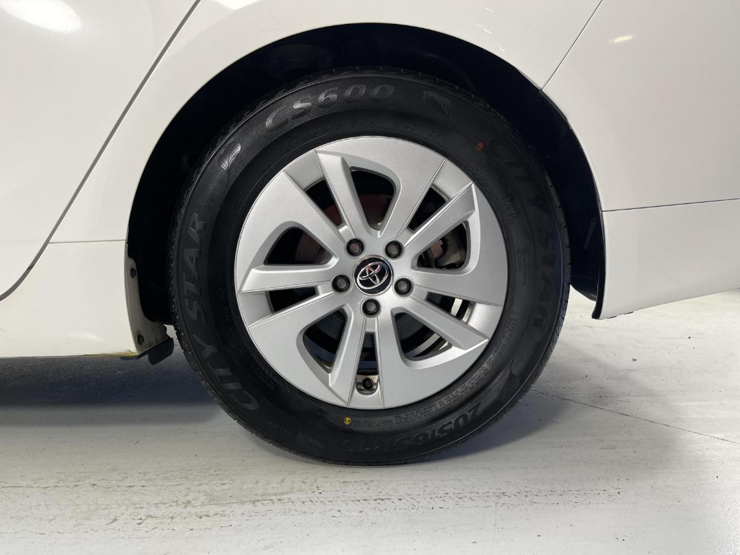 Photo '11' of Toyota Prius Photo '11' of Toyota Prius