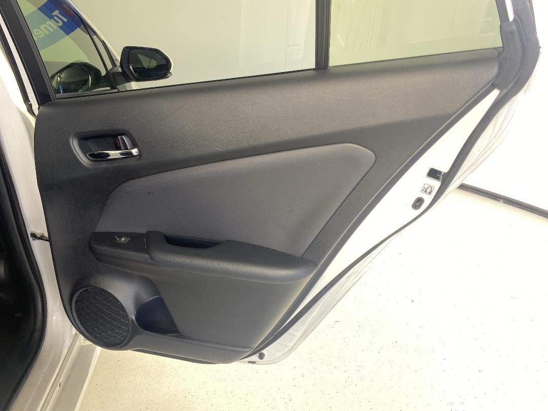 Photo '19' of Toyota Prius