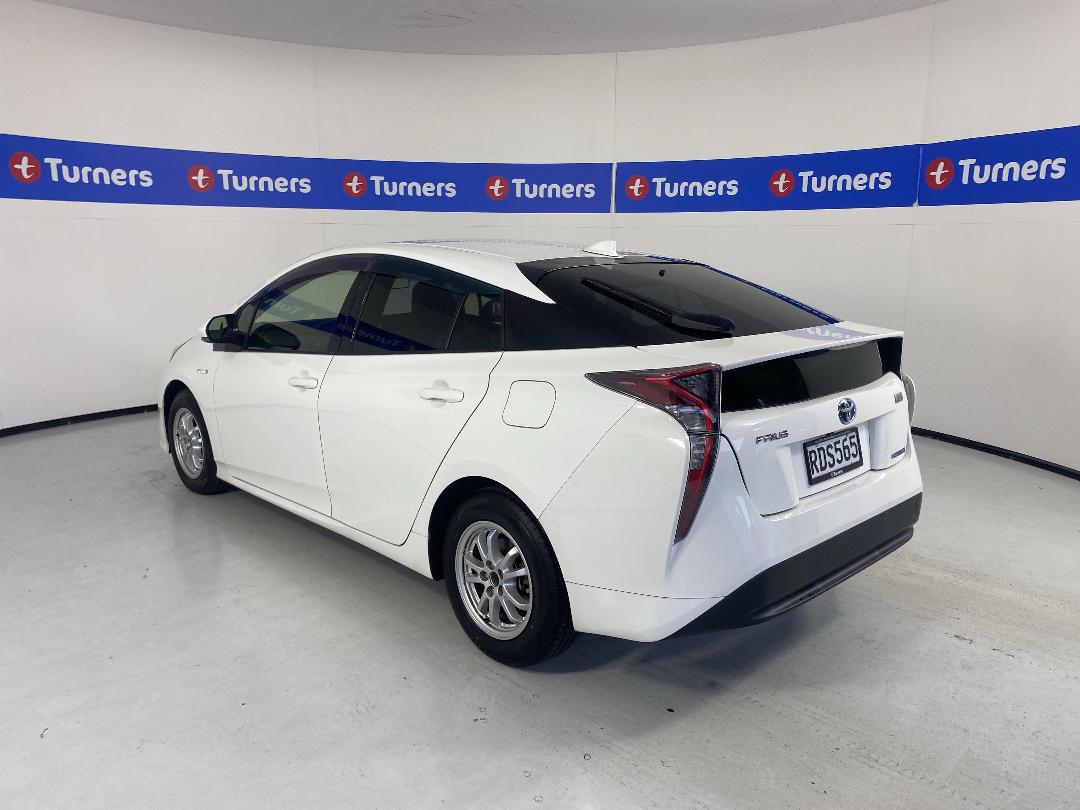 Photo '5' of Toyota Prius