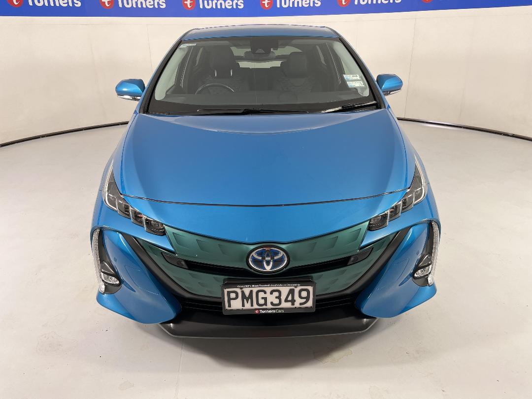 Photo '2' of Toyota Prius Photo '2' of Toyota Prius