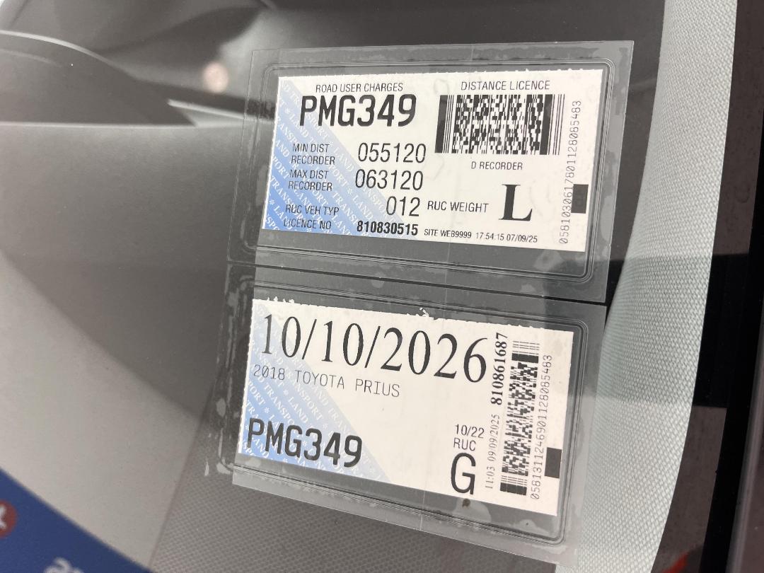 Photo '24' of Toyota Prius Photo '24' of Toyota Prius