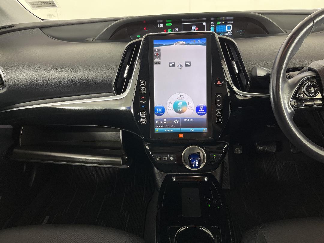 Photo '18' of Toyota Prius Photo '18' of Toyota Prius