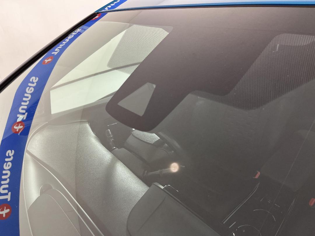 Photo '30' of Toyota Prius Photo '30' of Toyota Prius