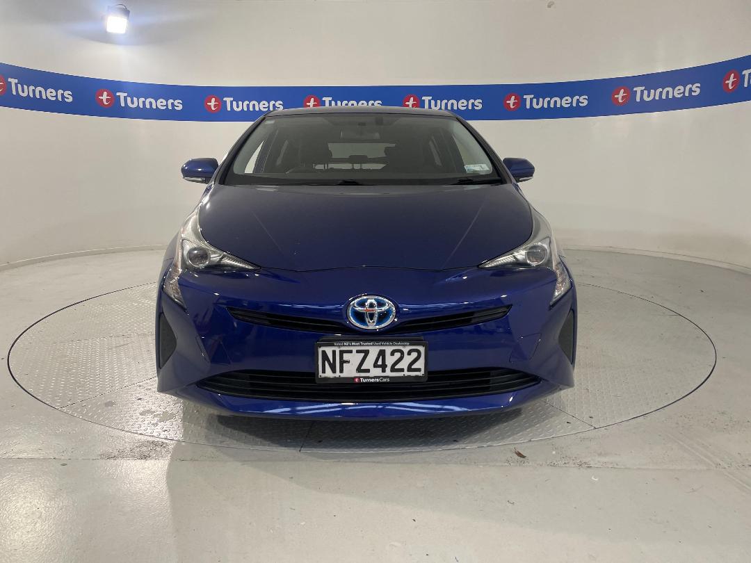 Photo '2' of Toyota Prius Photo '2' of Toyota Prius