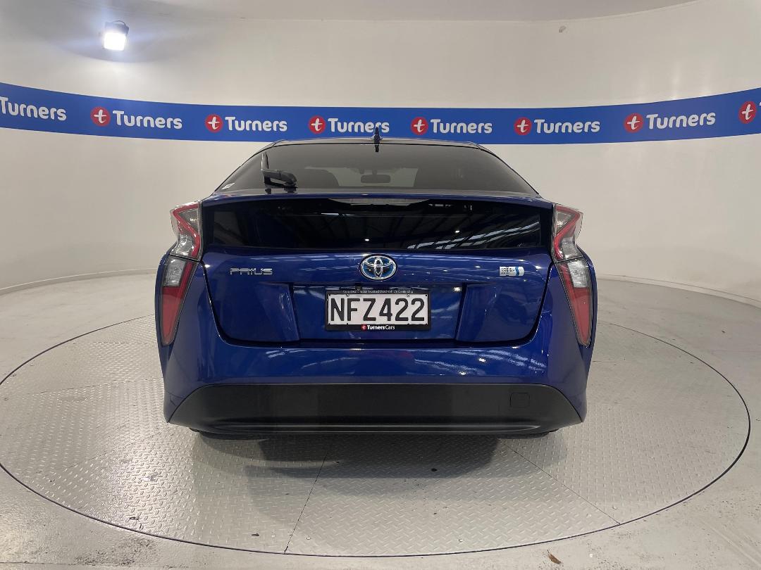 Photo '6' of Toyota Prius Photo '6' of Toyota Prius