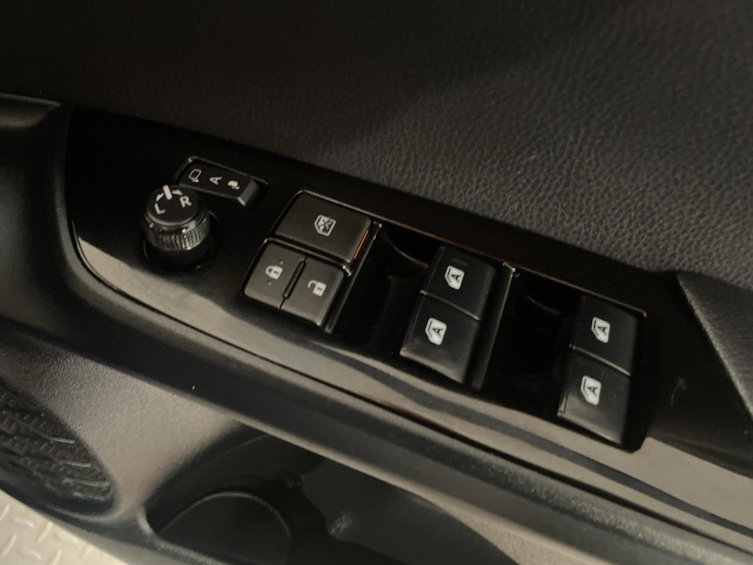 Photo '24' of Toyota Prius Photo '24' of Toyota Prius