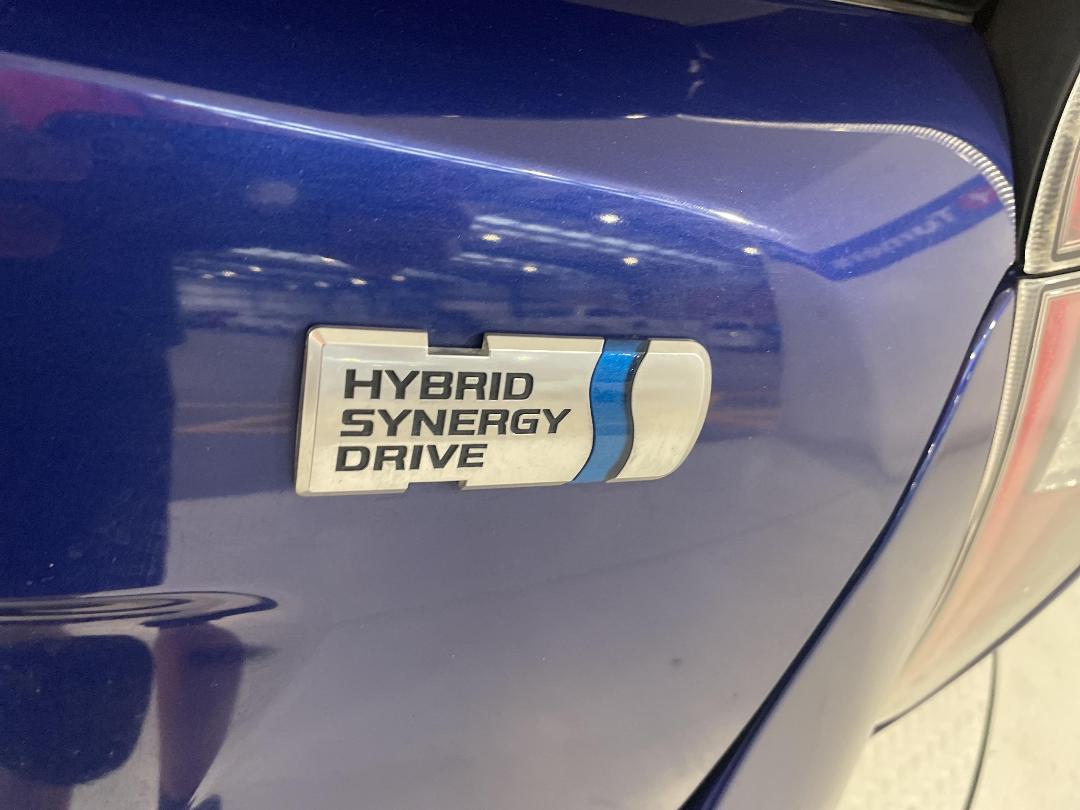 Photo '37' of Toyota Prius Photo '37' of Toyota Prius