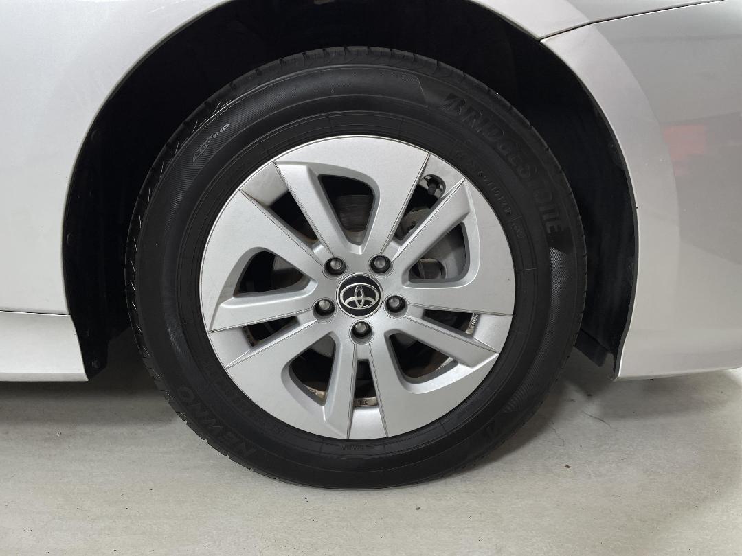 Photo '9' of Toyota Prius