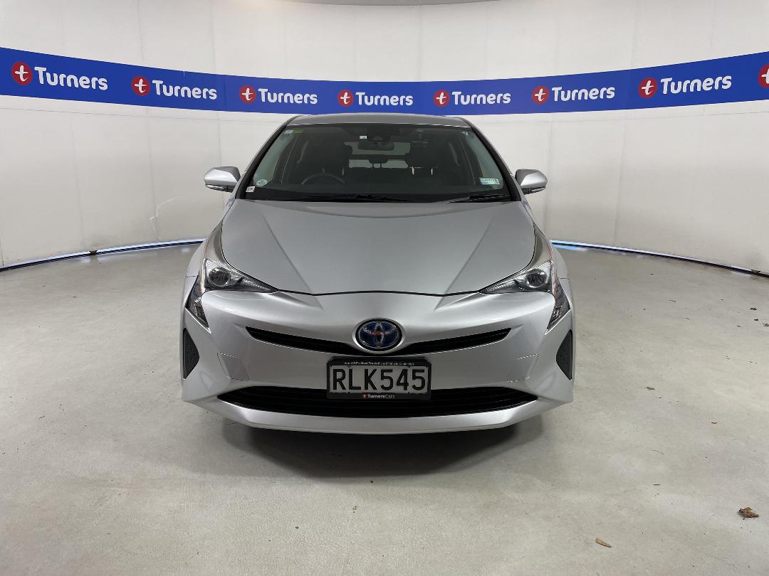 Photo '2' of Toyota Prius