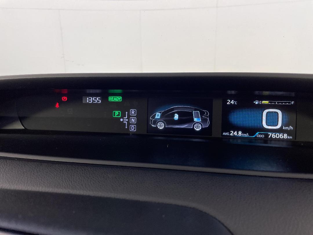 Photo '21' of Toyota Prius