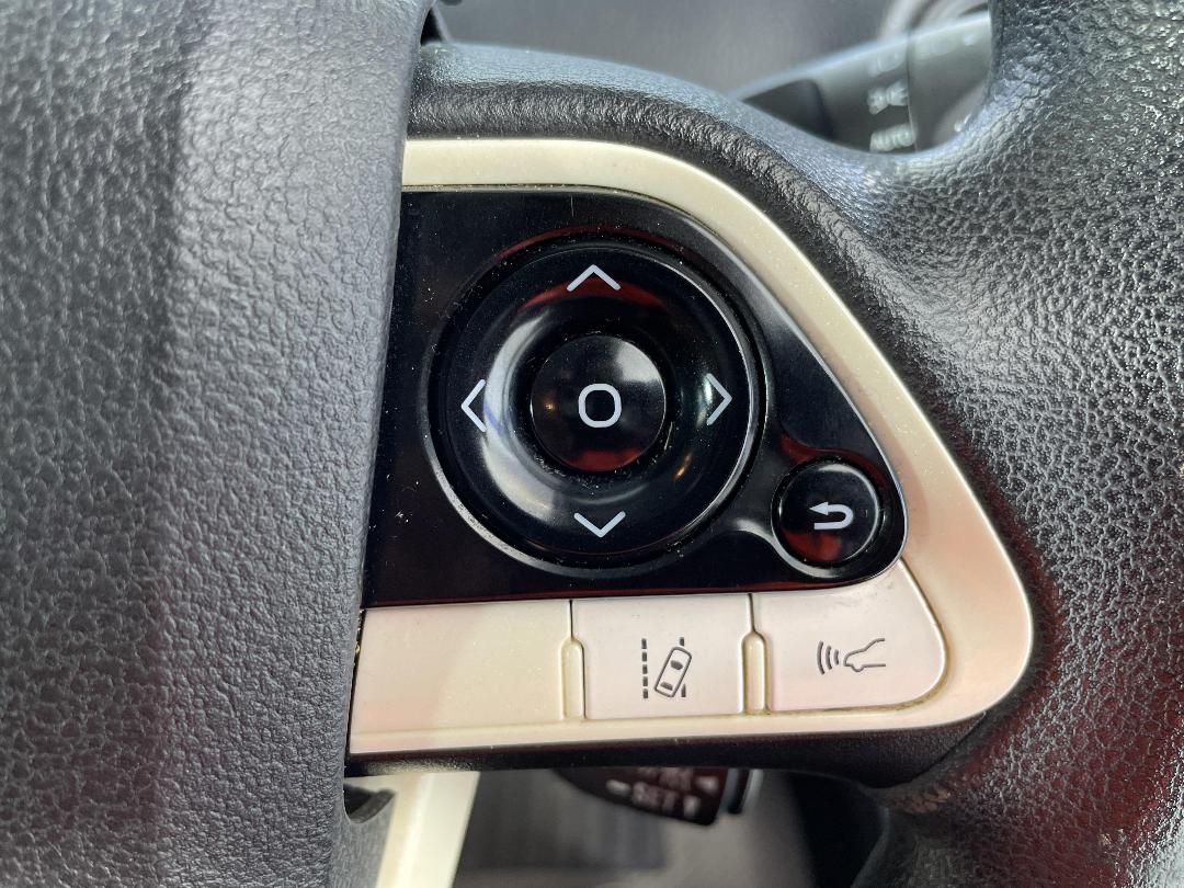 Photo '25' of Toyota Prius