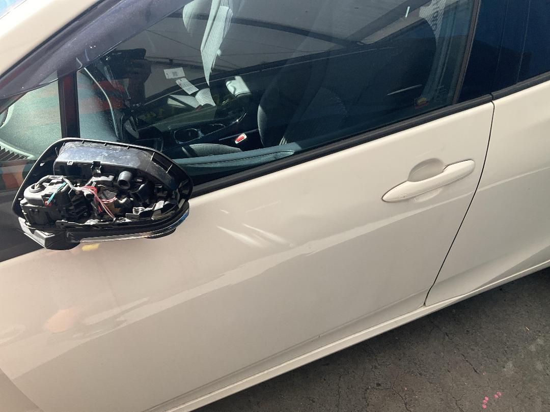 Photo '10' of Toyota Prius Hybrid