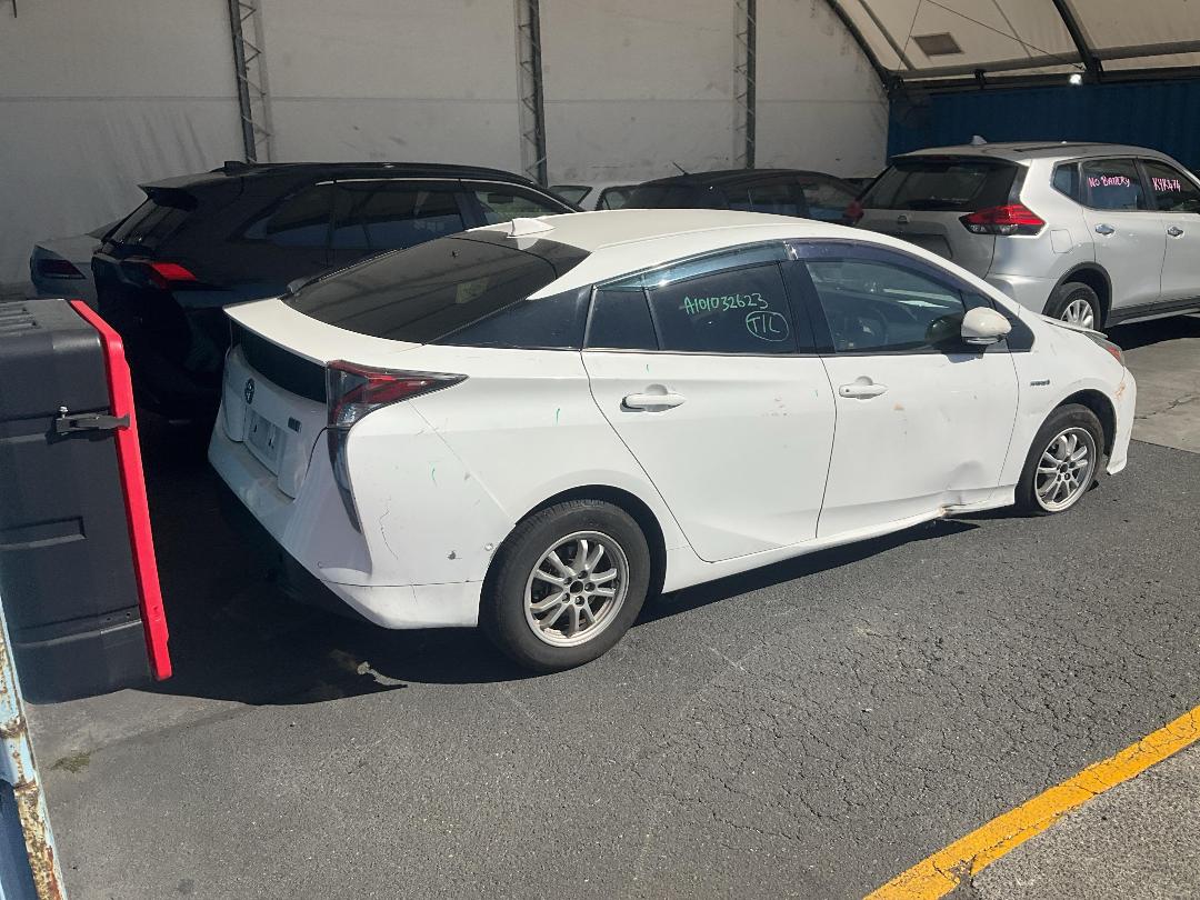 Photo '15' of Toyota Prius Hybrid