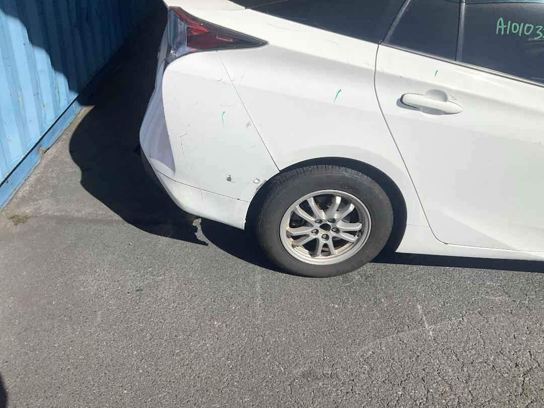 Photo '16' of Toyota Prius Hybrid