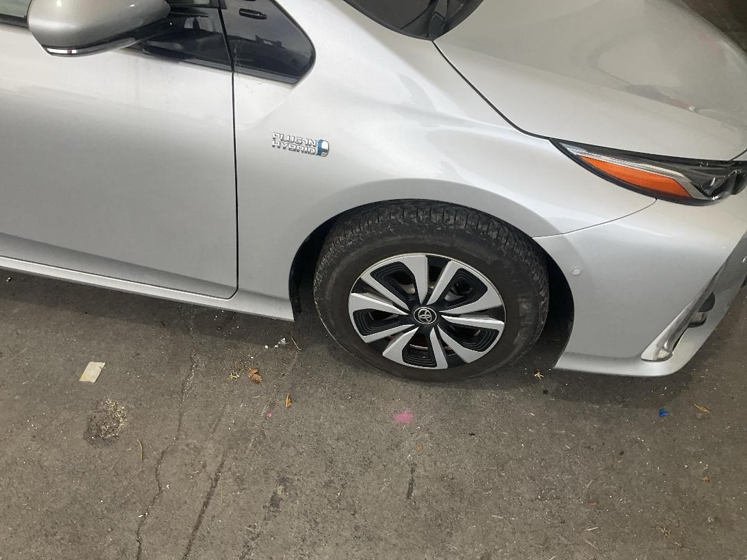 Photo '2' of Toyota Prius