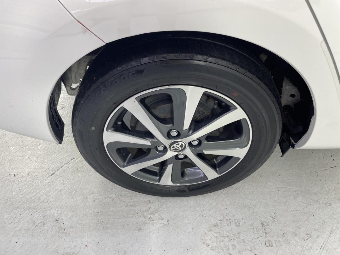 Photo '12' of Toyota Prius C