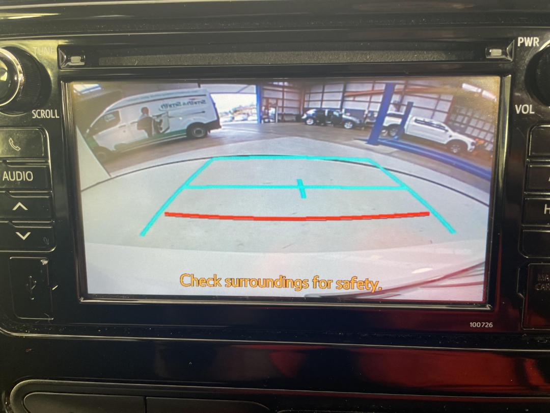 Photo '23' of Toyota Prius C