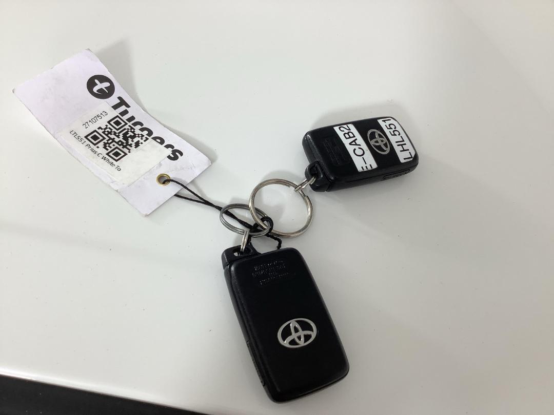 Photo '22' of Toyota Prius C