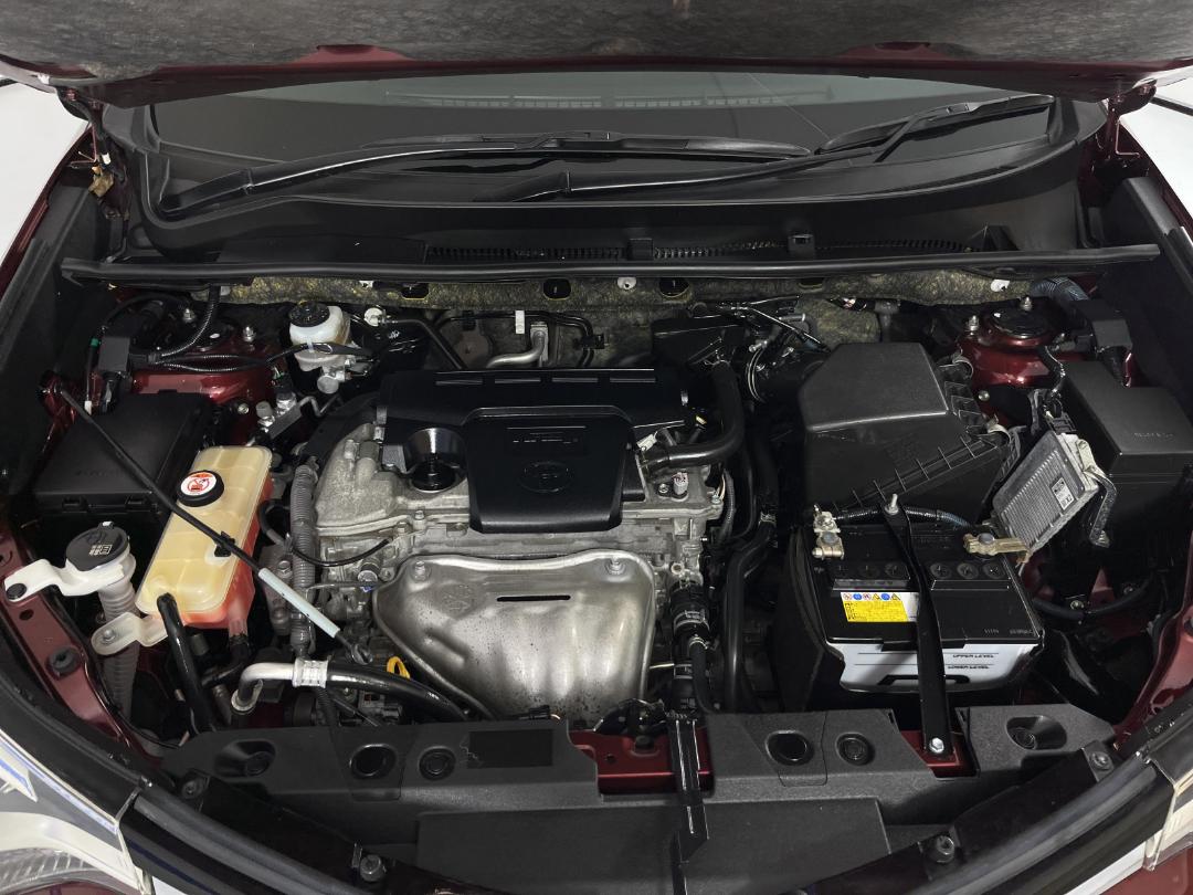 Photo '13' of Toyota Rav4