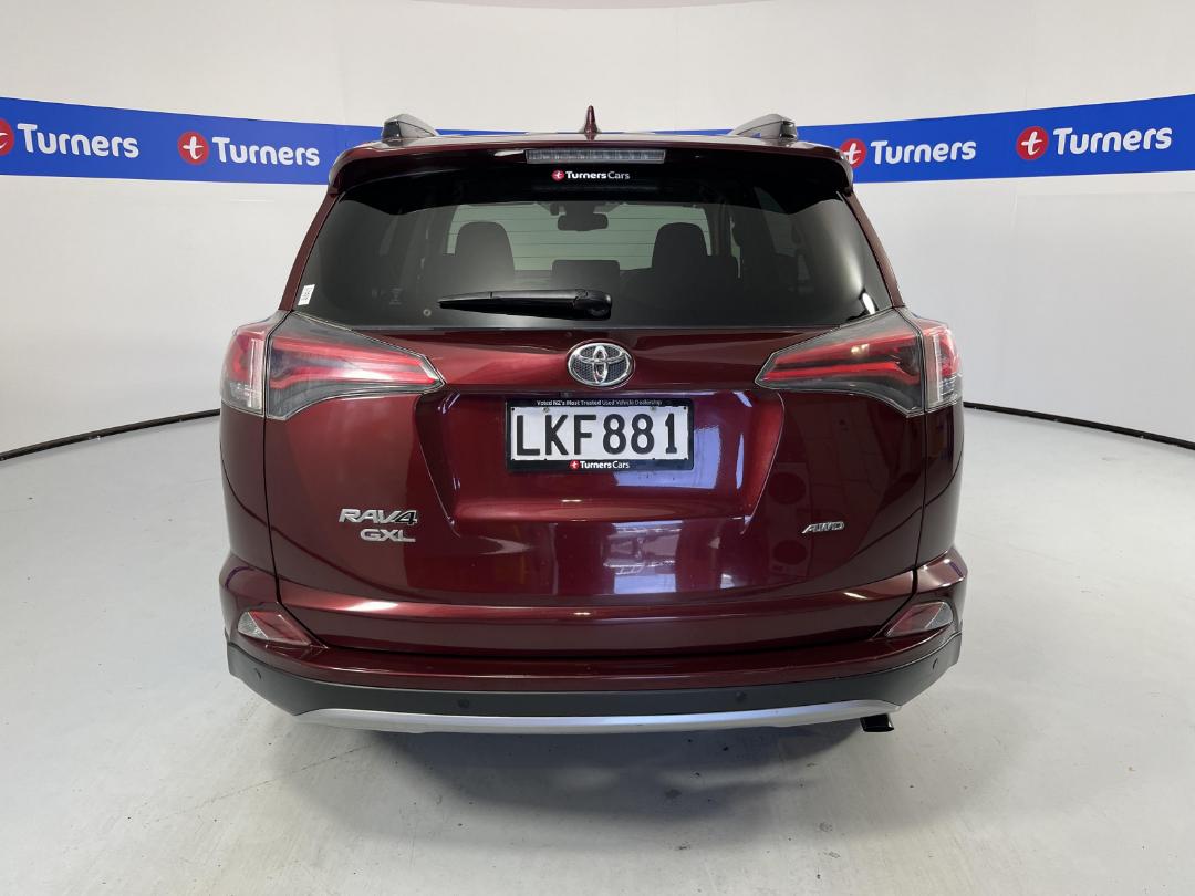 Photo '6' of Toyota Rav4