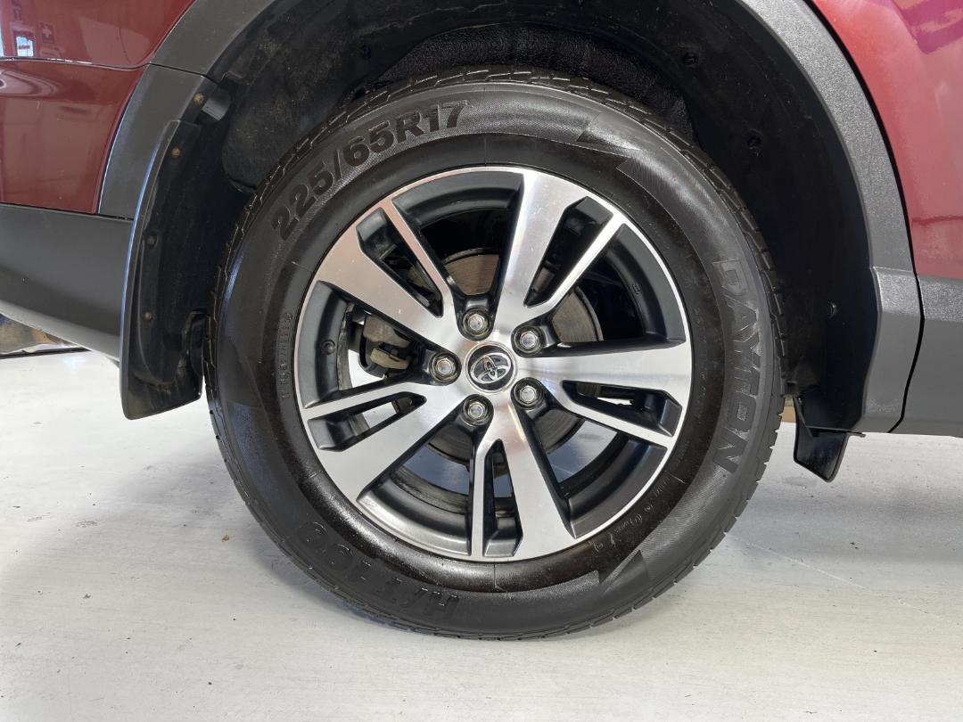 Photo '12' of Toyota Rav4