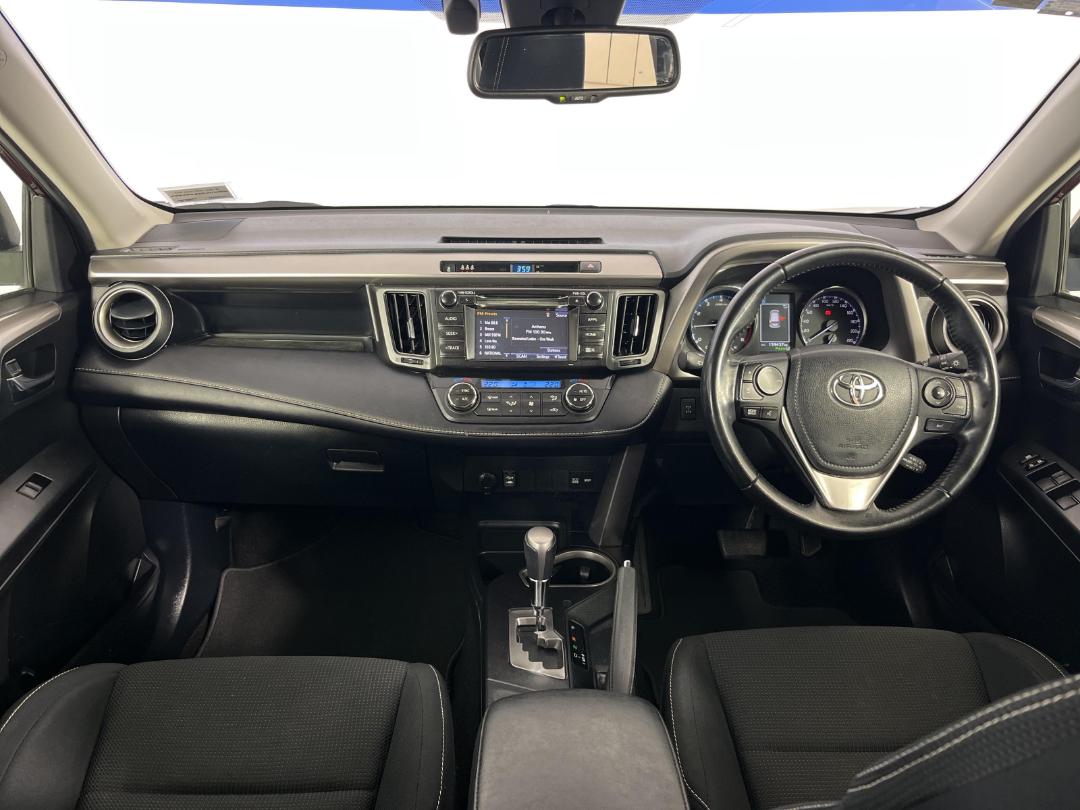 Photo '17' of Toyota Rav4