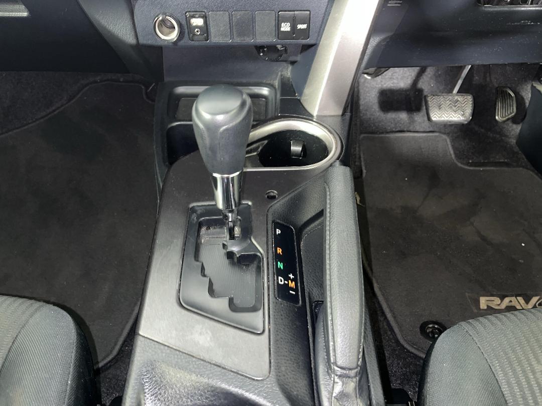 Photo '18' of Toyota Rav4 Photo '18' of Toyota Rav4