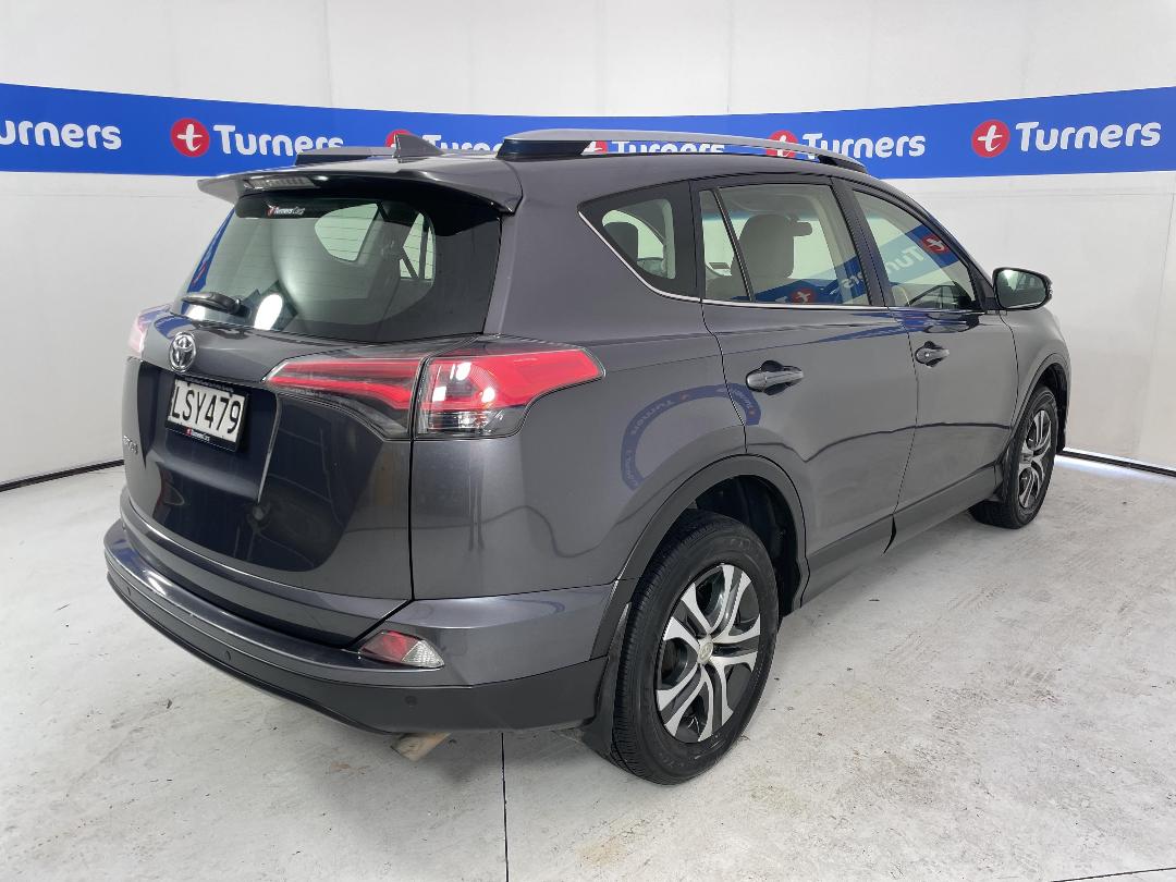 Photo '7' of Toyota Rav4