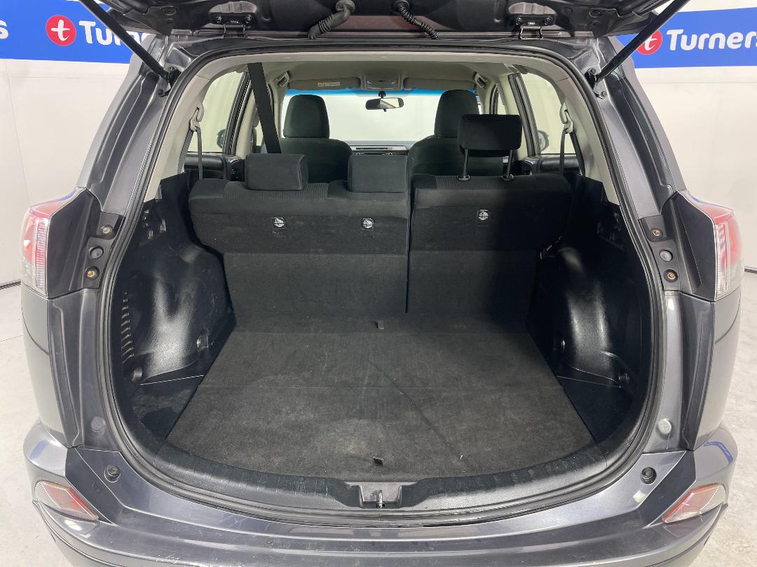 Photo '14' of Toyota Rav4