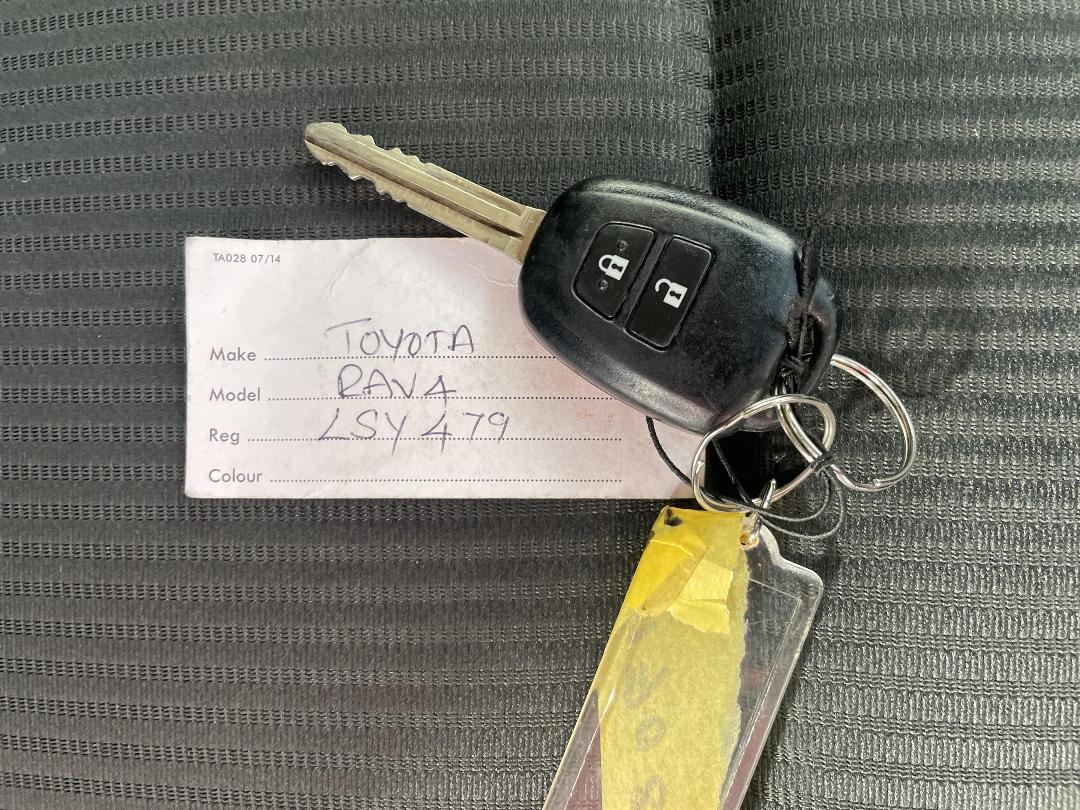 Photo '22' of Toyota Rav4