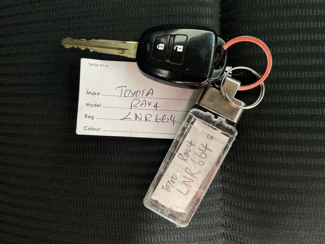 Photo '22' of Toyota Rav4