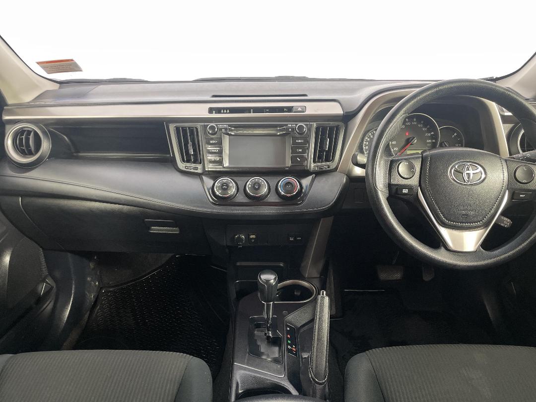 Photo '17' of Toyota Rav4