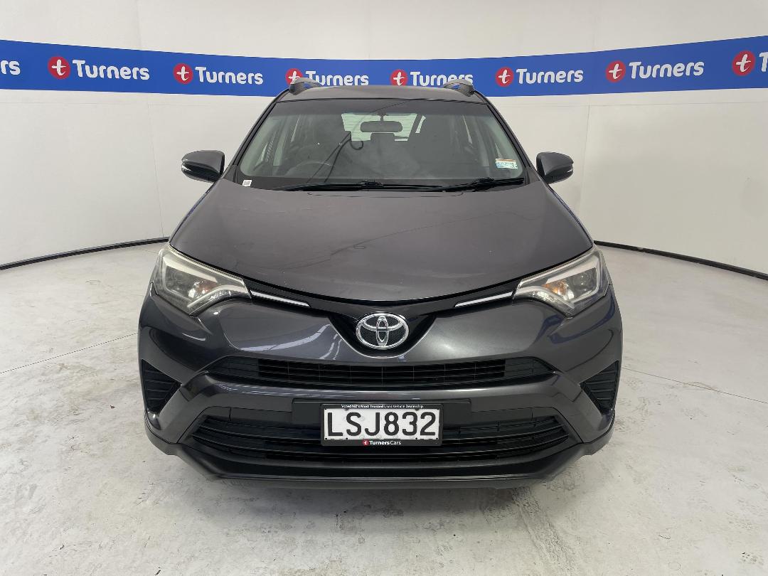 Photo '2' of Toyota Rav4