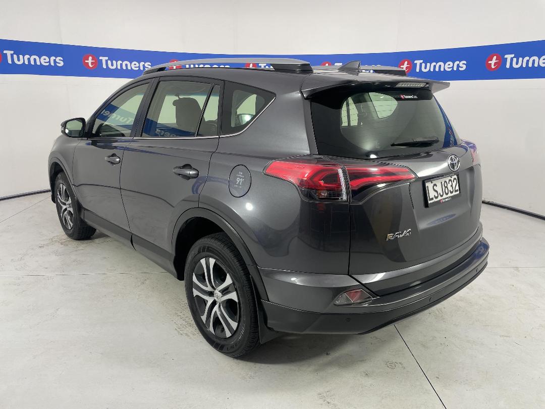 Photo '5' of Toyota Rav4