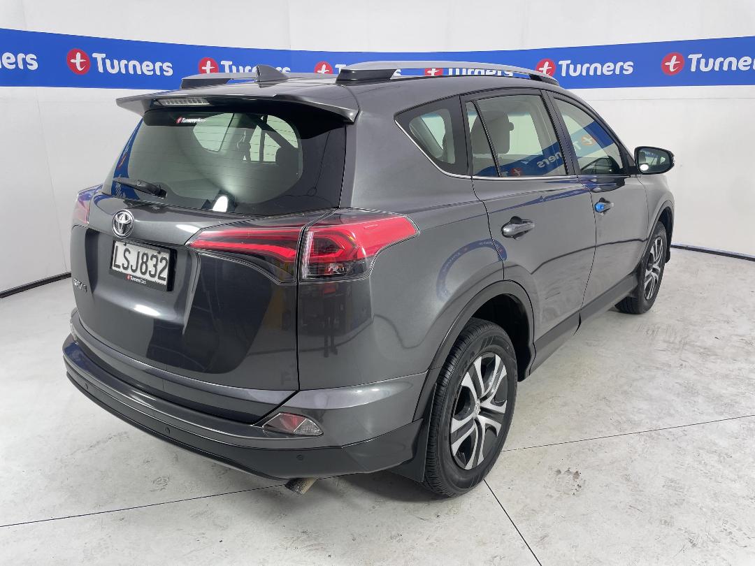 Photo '7' of Toyota Rav4