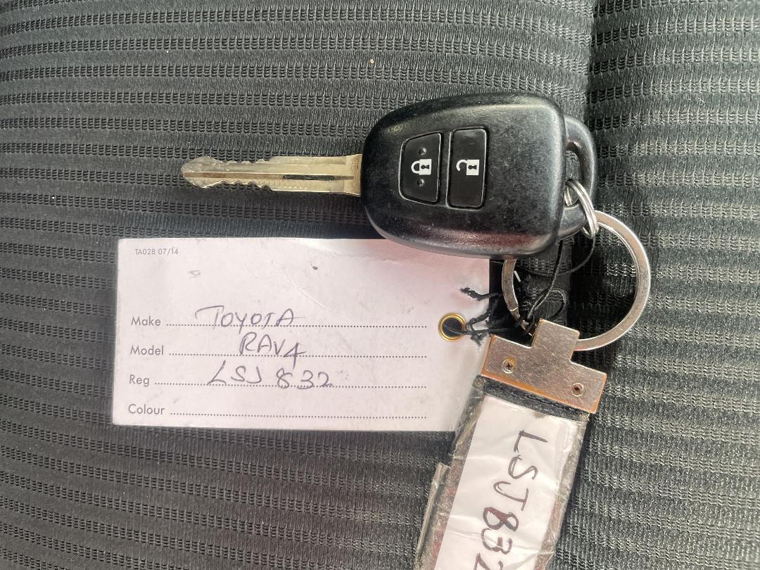 Photo '22' of Toyota Rav4