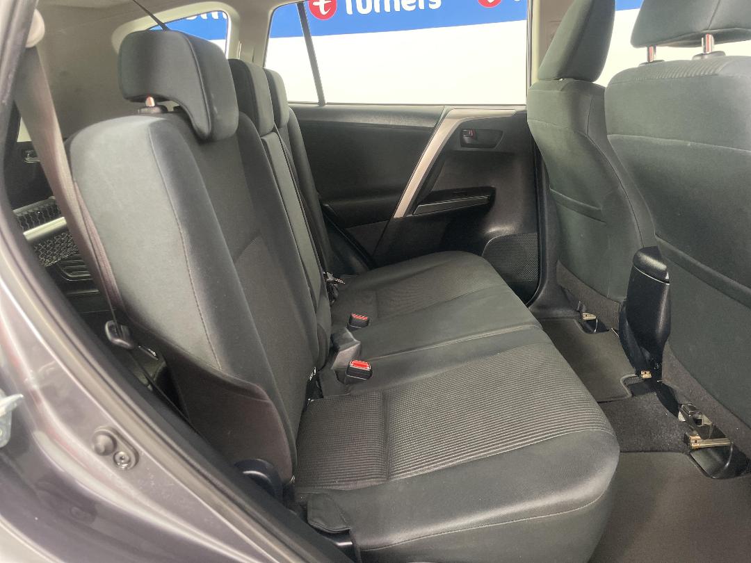 Photo '20' of Toyota Rav4