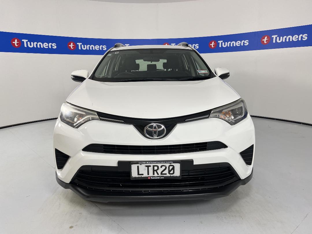 Photo '2' of Toyota Rav4