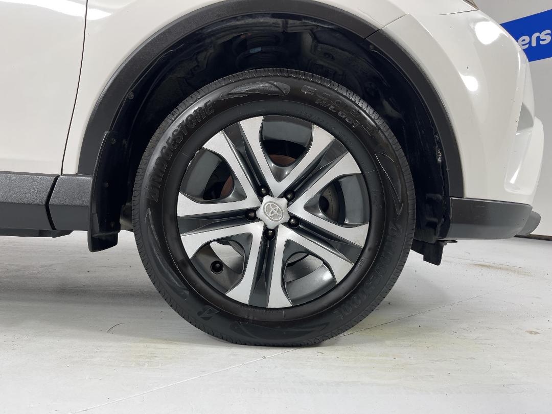 Photo '9' of Toyota Rav4