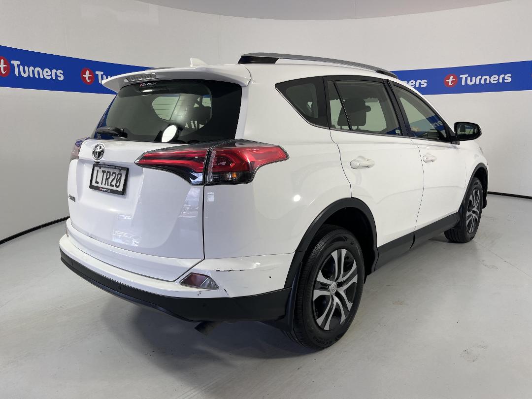 Photo '7' of Toyota Rav4