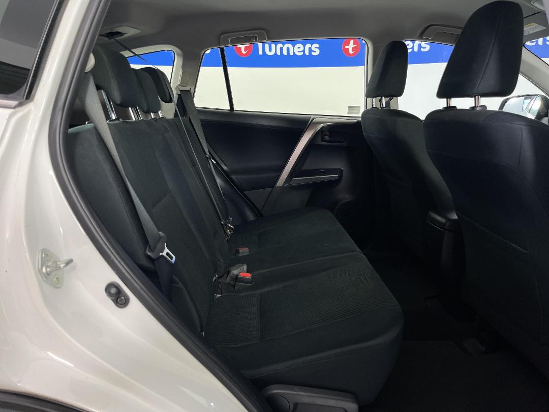 Photo '20' of Toyota Rav4