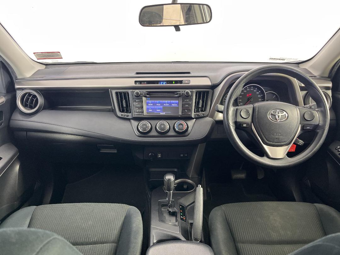 Photo '17' of Toyota Rav4