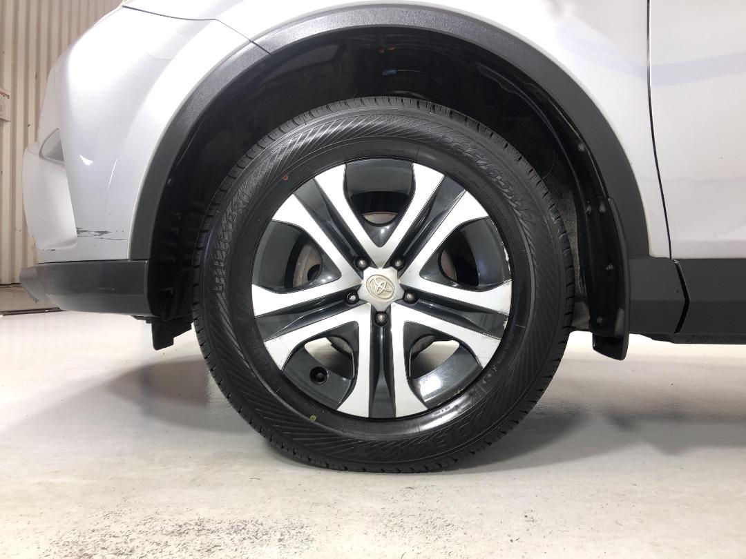 Photo '10' of Toyota Rav4 Photo '10' of Toyota Rav4