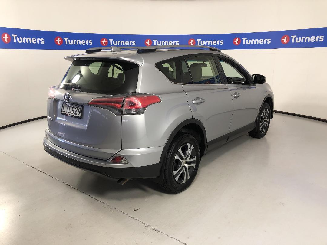 Photo '7' of Toyota Rav4 Photo '7' of Toyota Rav4