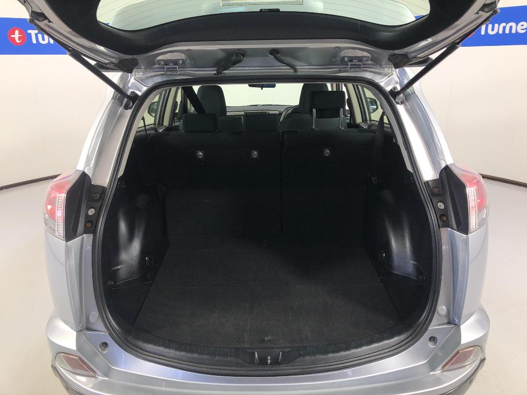 Photo '14' of Toyota Rav4 Photo '14' of Toyota Rav4