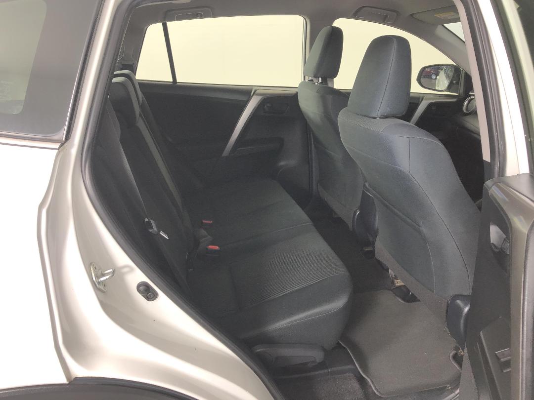 Photo '20' of Toyota Rav4