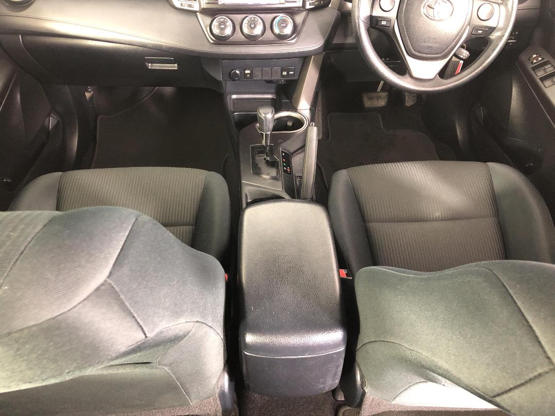 Photo '18' of Toyota Rav4