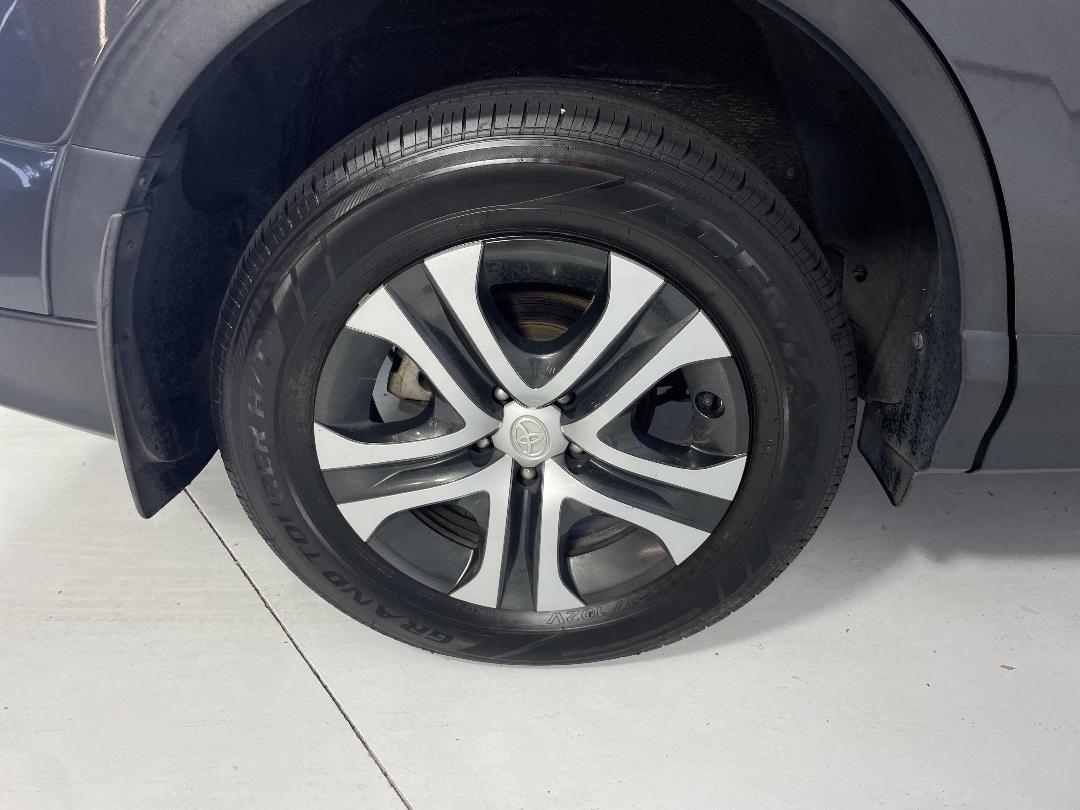 Photo '12' of Toyota Rav4 Photo '12' of Toyota Rav4