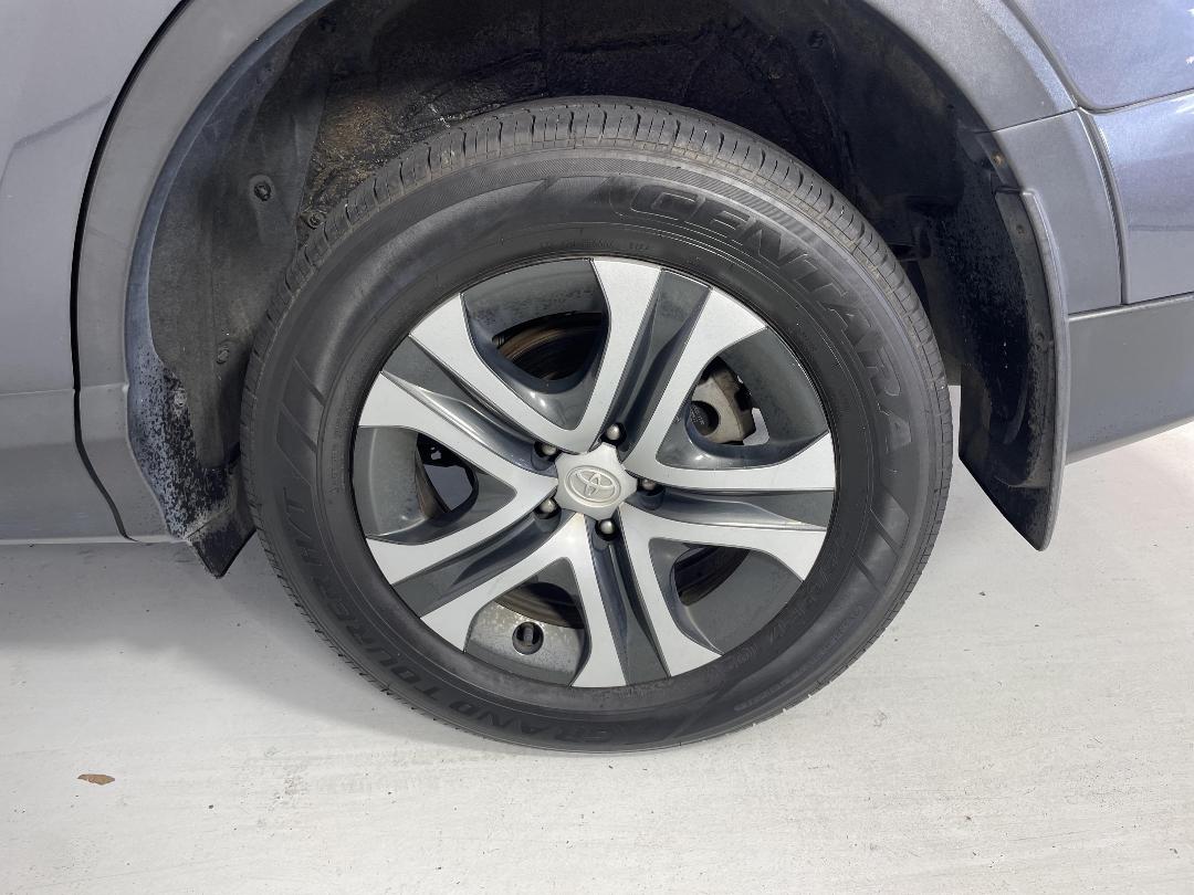 Photo '11' of Toyota Rav4 Photo '11' of Toyota Rav4